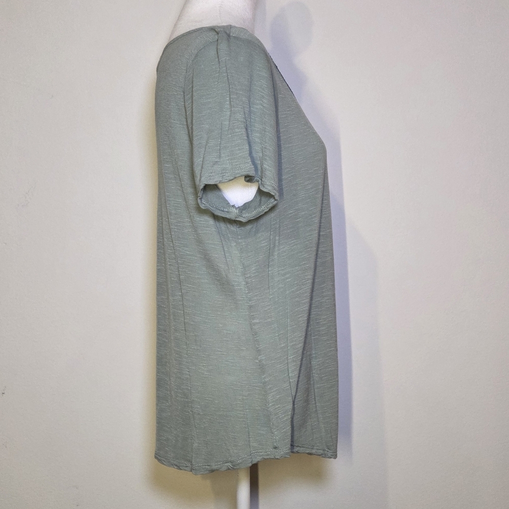 Light Teal Short Sleeve Top with Embroidery - Picture 3 of 6